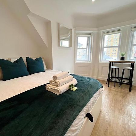 310, The Kove, West Hill Road Appartement Bournemouth Buitenkant foto