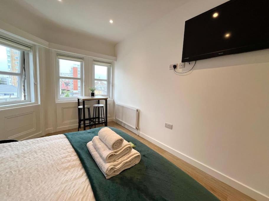 310, The Kove, West Hill Road Appartement Bournemouth Buitenkant foto